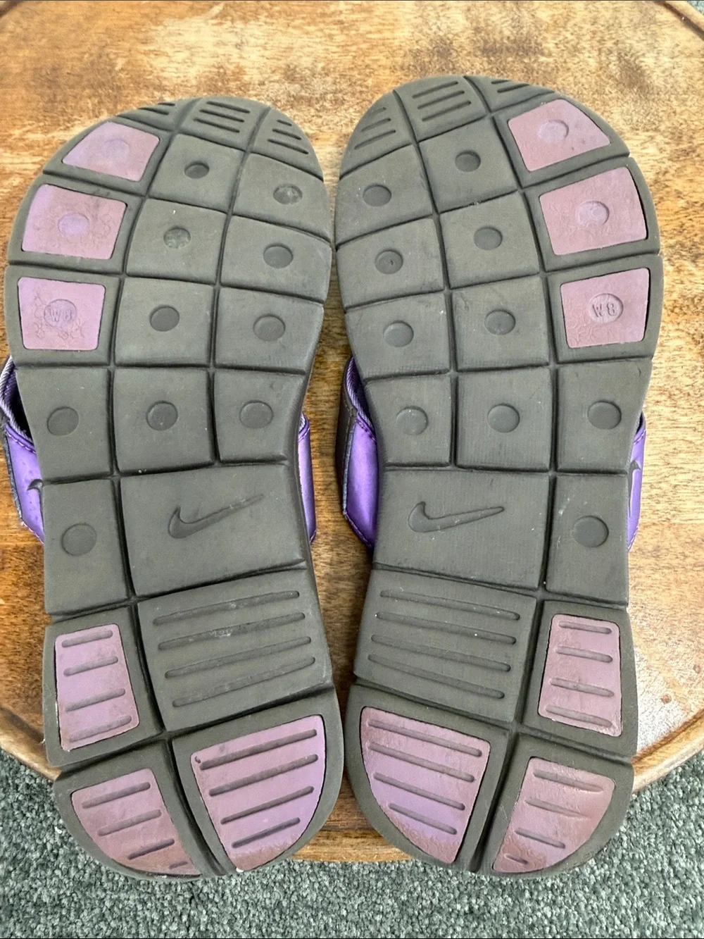Nike flip flop